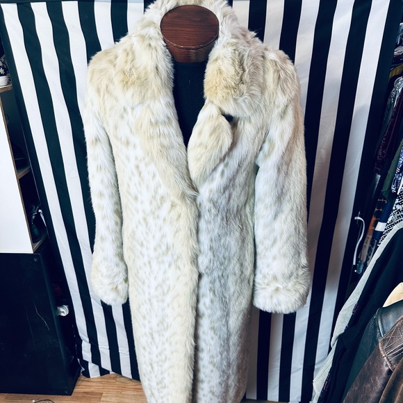 Dennis Basso Luxury Full Length Snow Leopard Faux Fur Coat 🤩 - Picture 2 of 11